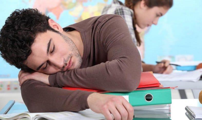 Признаки гиперсомнии